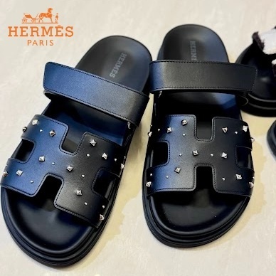 《大人気》HERMES シプレサンダル クル・メドール ブラック