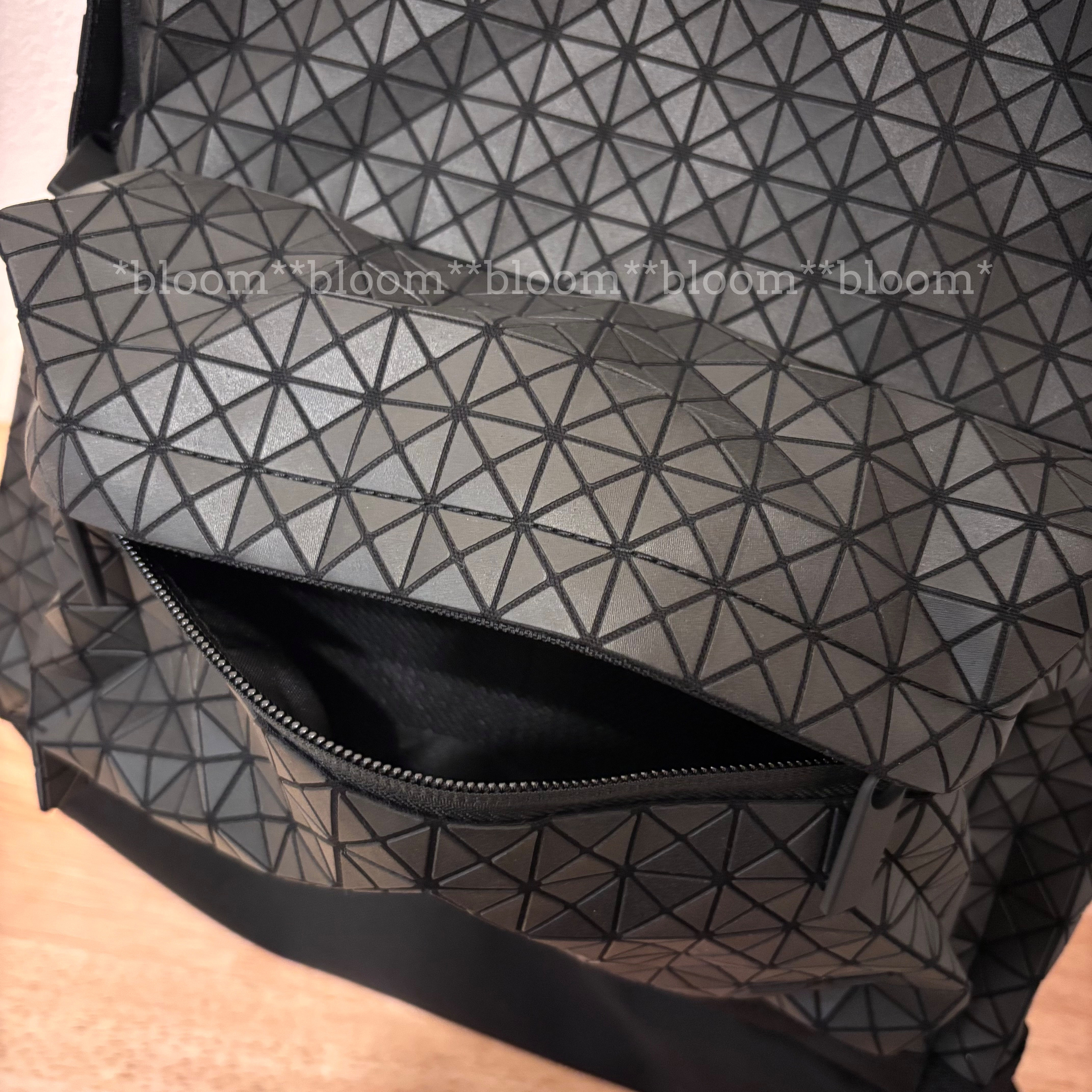 人気！《BAO BAO ISSEY MIYAKE》DAYPACK バックパック リュック