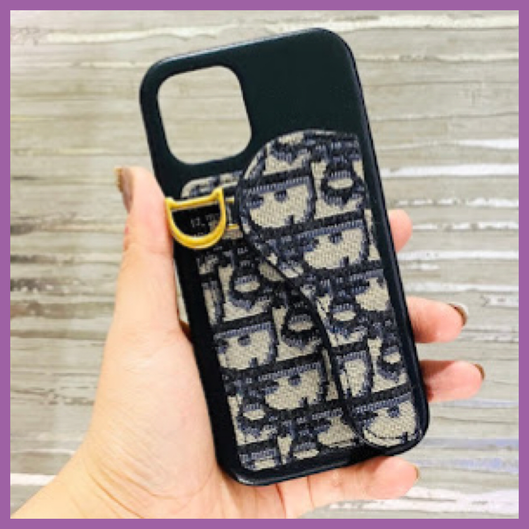 【日常使いにピッタリ！】Dior スマホケース