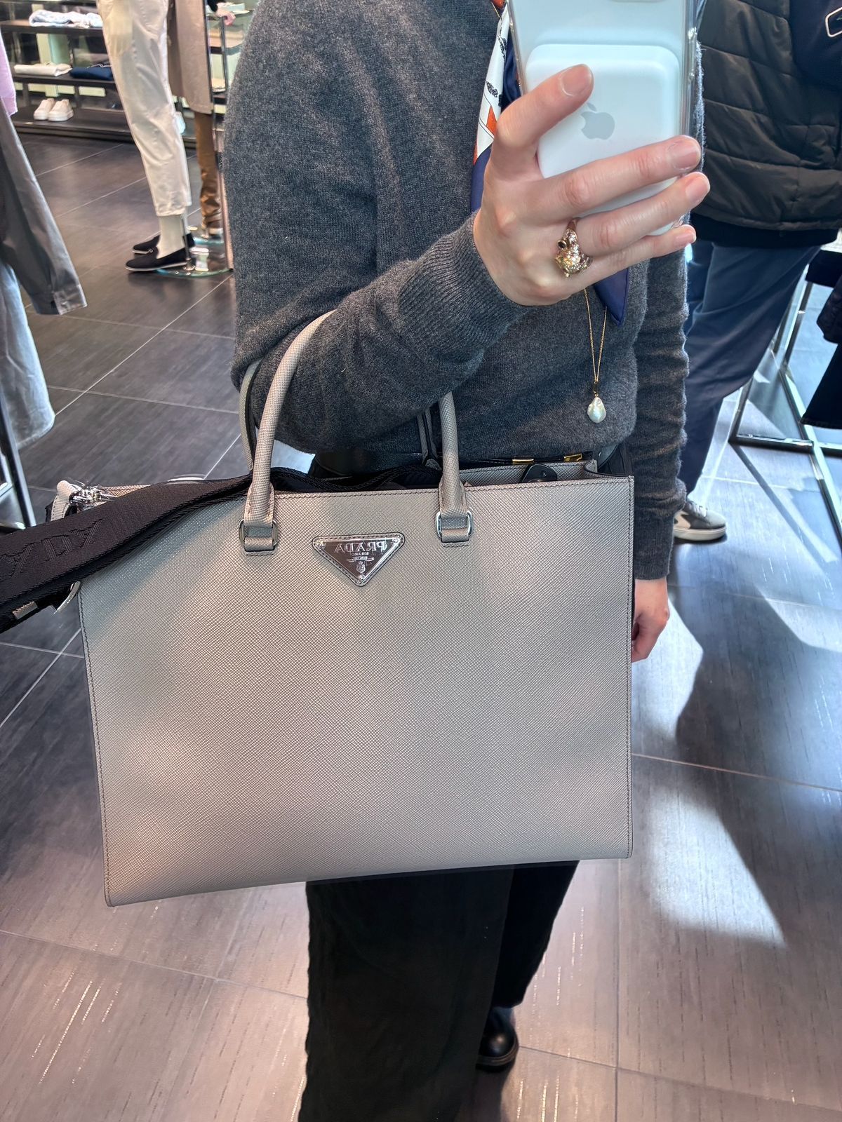 【VIPセール】PRADA（プラダ）2VG101サフィアーノ トート バッグ