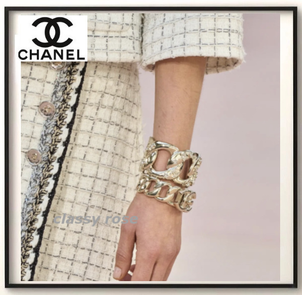 【腕元キラキラ輝く★》CHANEL バングル