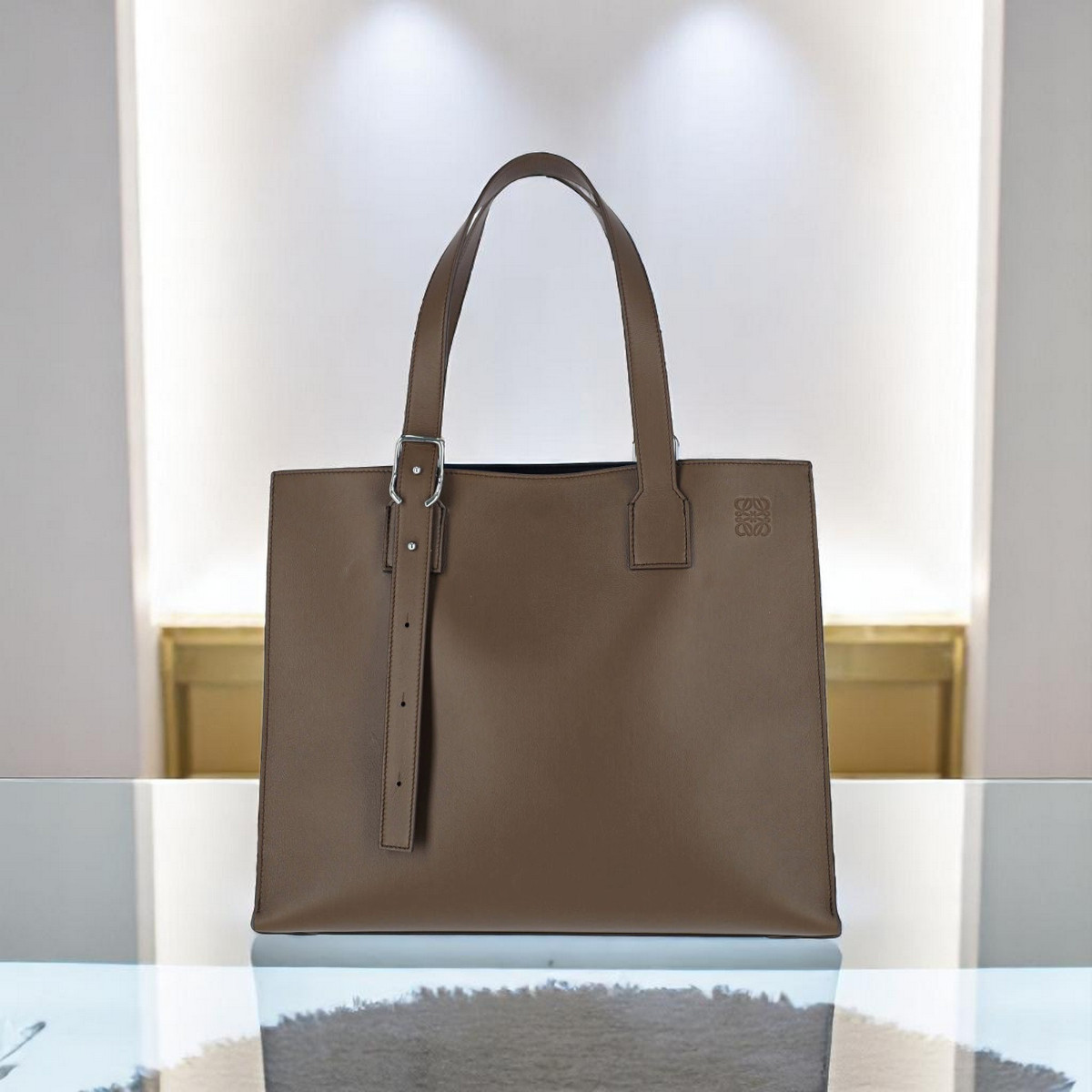 Loewe 「バックルホリゾンタル」トートバッグ