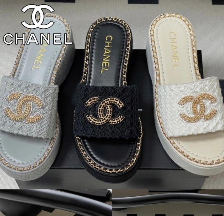 《CHANEL》サンダル 25 新作 ブラック ホワイト グレー CCロゴ
