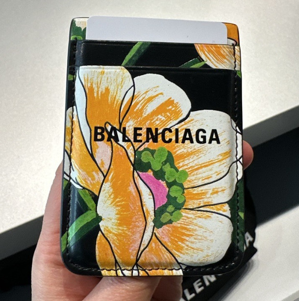 直営店‐BALENCIAGA‐ 最終SALE! カードホルダー