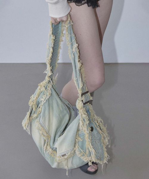 【SCULPTOR】Destroyed Denim Duffel Bag Vintage Ice