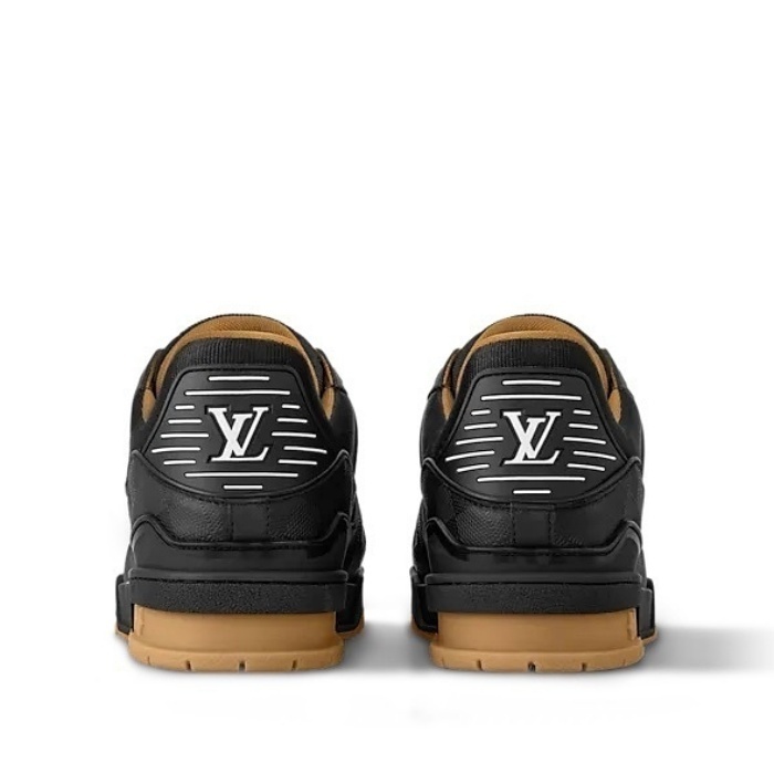 《LVロゴ》Louis Vuitton トレイナー スニーカー