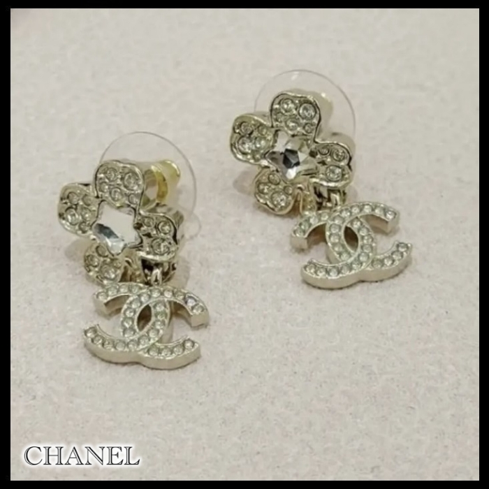 CHANEL ピアス シルバー クローバー スター