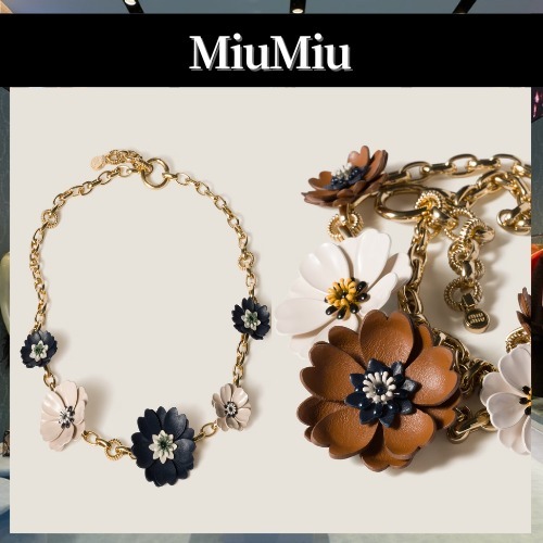 直営店｜25SS MiuMiu◆レザー エナメル加工メタル ネックレス