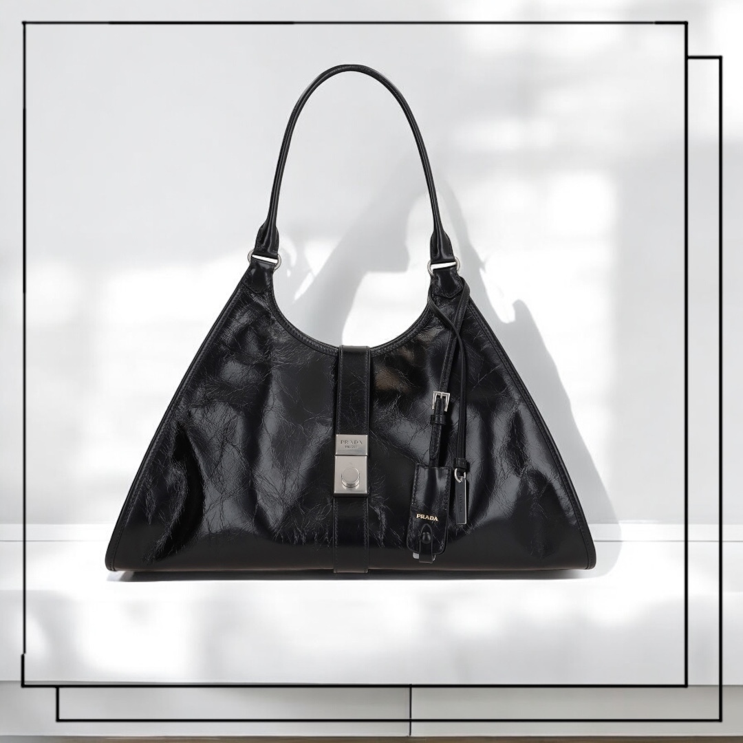 【国内発】PRADA ラージ レザー トートバッグ