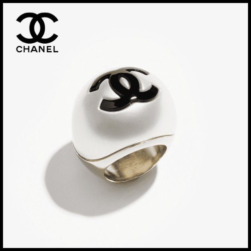 ぷっくりで可愛い☆ 25SS 国内発 CHANEL 指輪 CCロゴ メタル