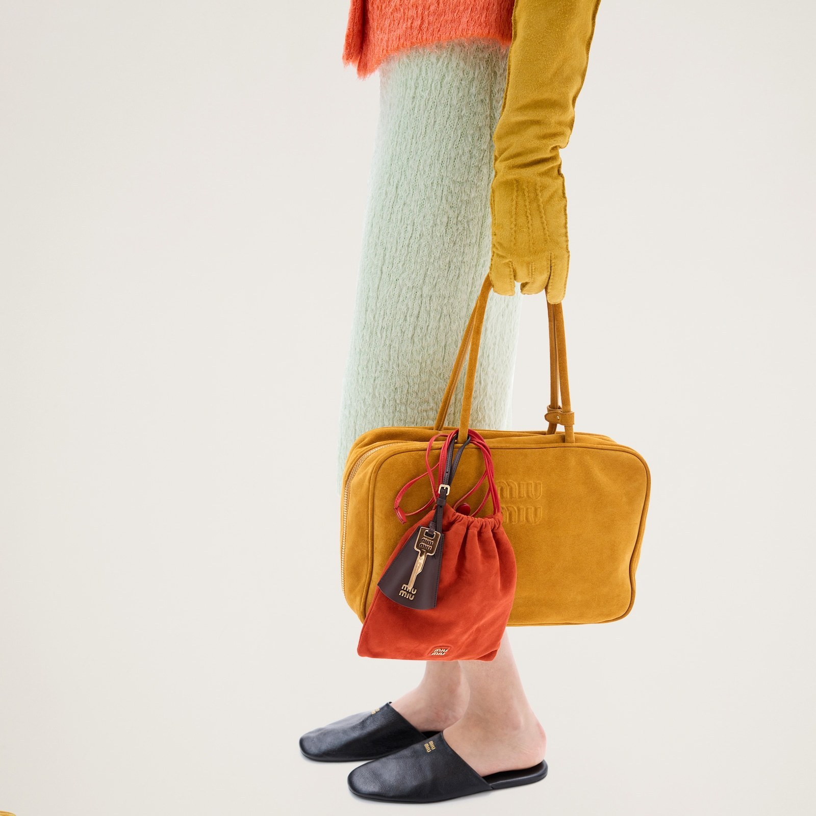 《日常の贅沢》【MiuMiu】スエードボーバッグ