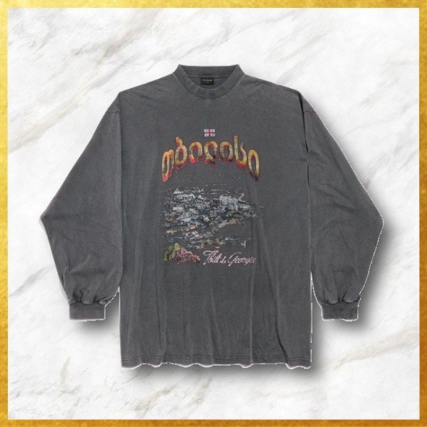 コーデの主役に BALENCIAGA TBILISI ロングスリーブ Tシャツ 黒