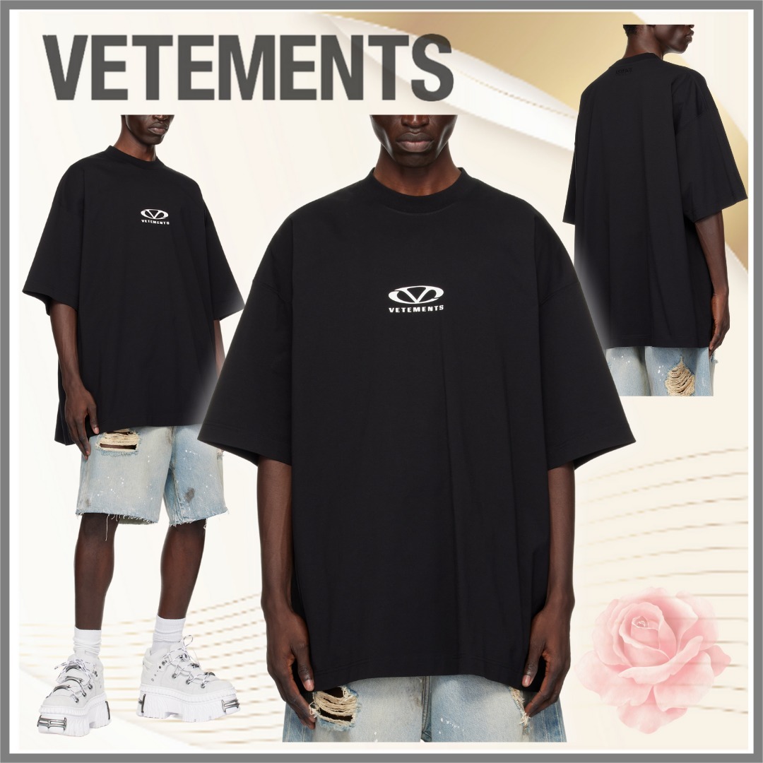 【VETEMENTS】ブラック オーバルロゴ オーバーサイズ Tシャツ