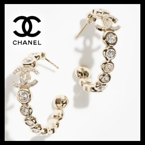 エレガントなデザイン♪【CHANEL】フープ ピアス CCロゴ