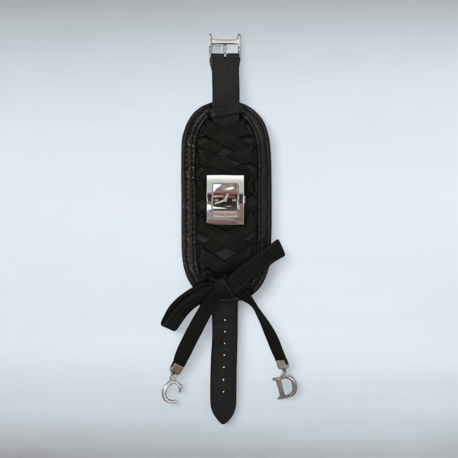【Dior】cuff watch with CD charm bow detail【ランク:A】
