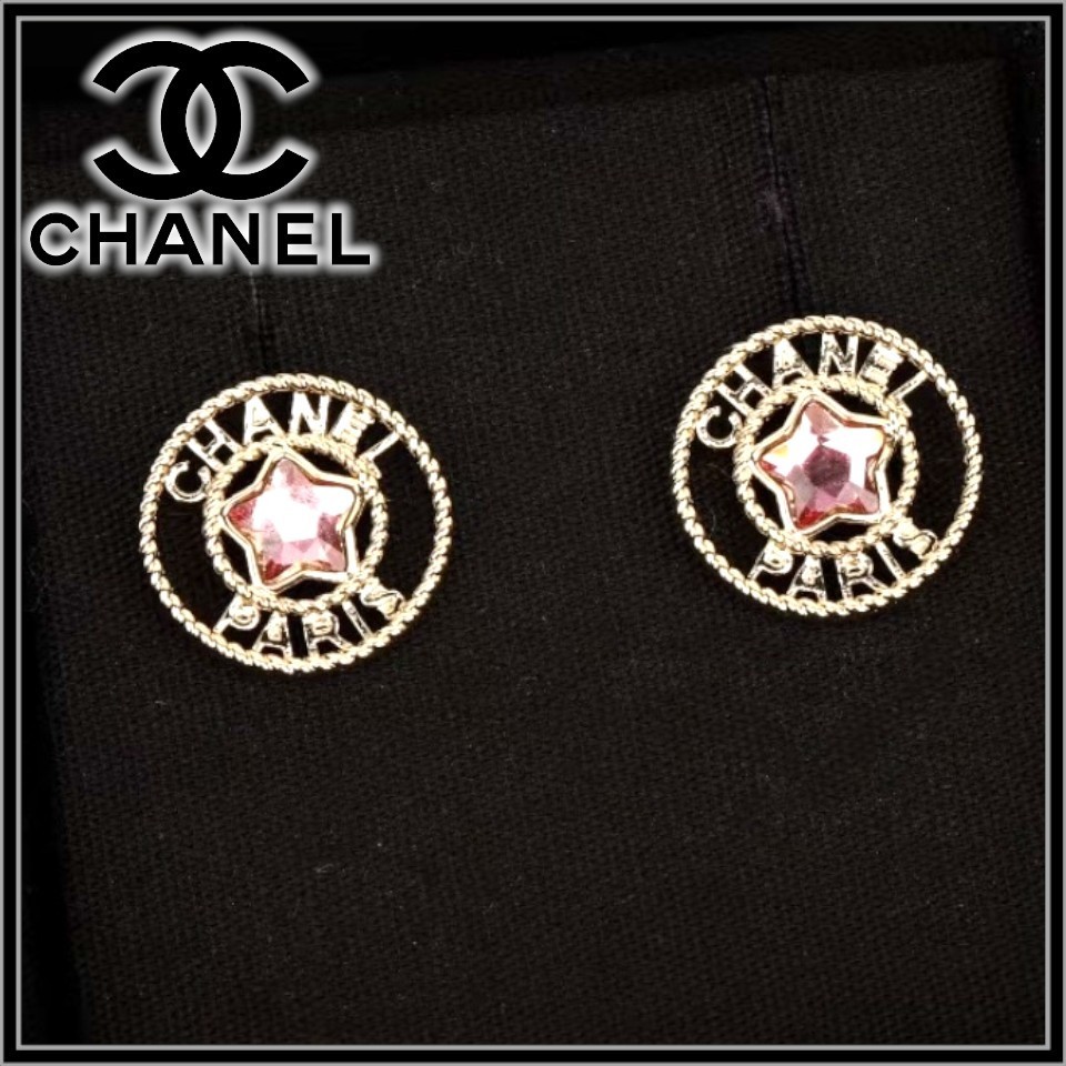 スターデザインが可愛い♪【CHANEL】ピアス