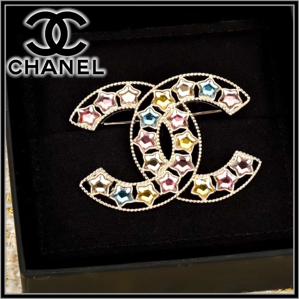 カラフルなデザイン♪【CHANEL】ブローチ