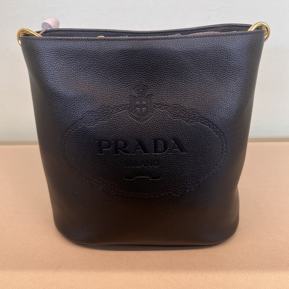♪直営アウトレット♪PRADA レザーショルダー 1BE057 2E8K