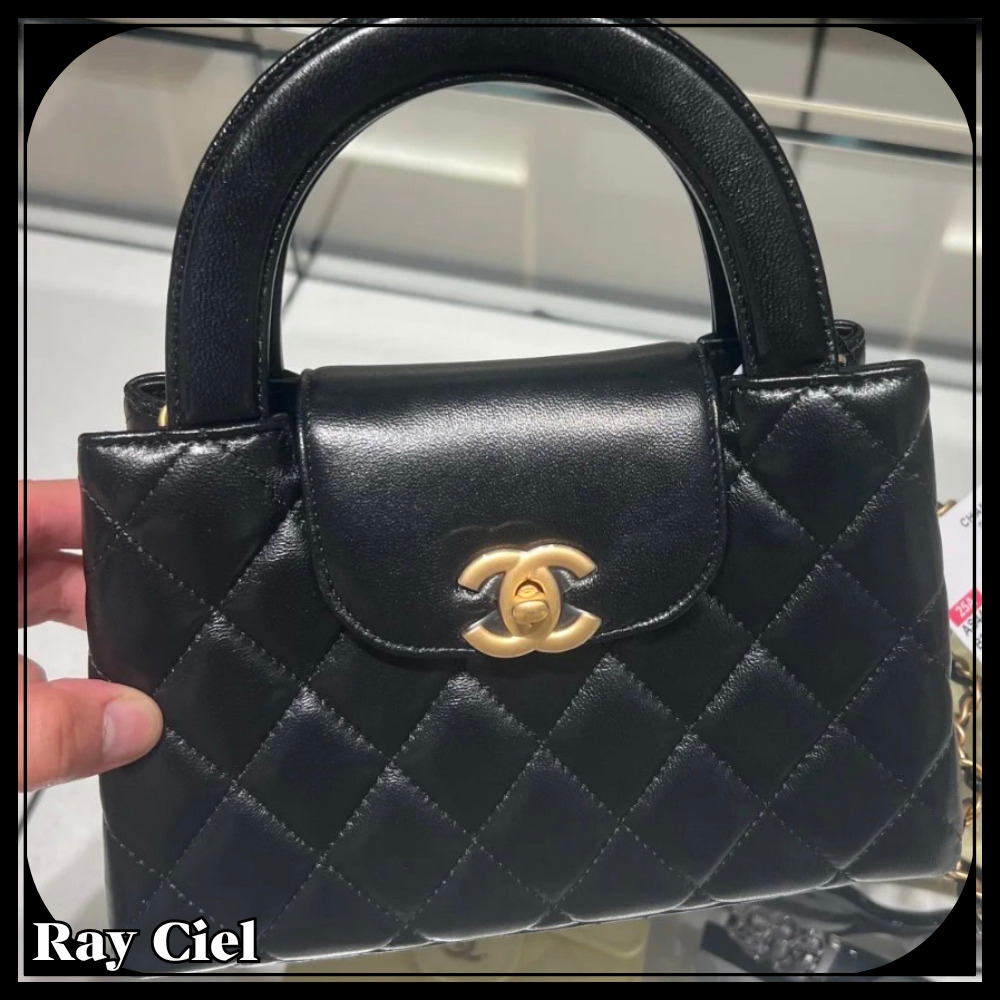 【人気商品♡上品で抜群の収納力】CHANEL ショルダーバッグ