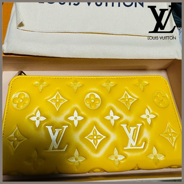 【大人女子に大人気！】Zippy Wallet Monogram♪