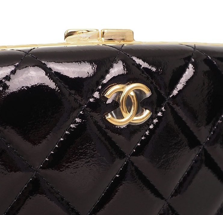 《CHANEL》ペイデントクロスバッグ 中古 未使用