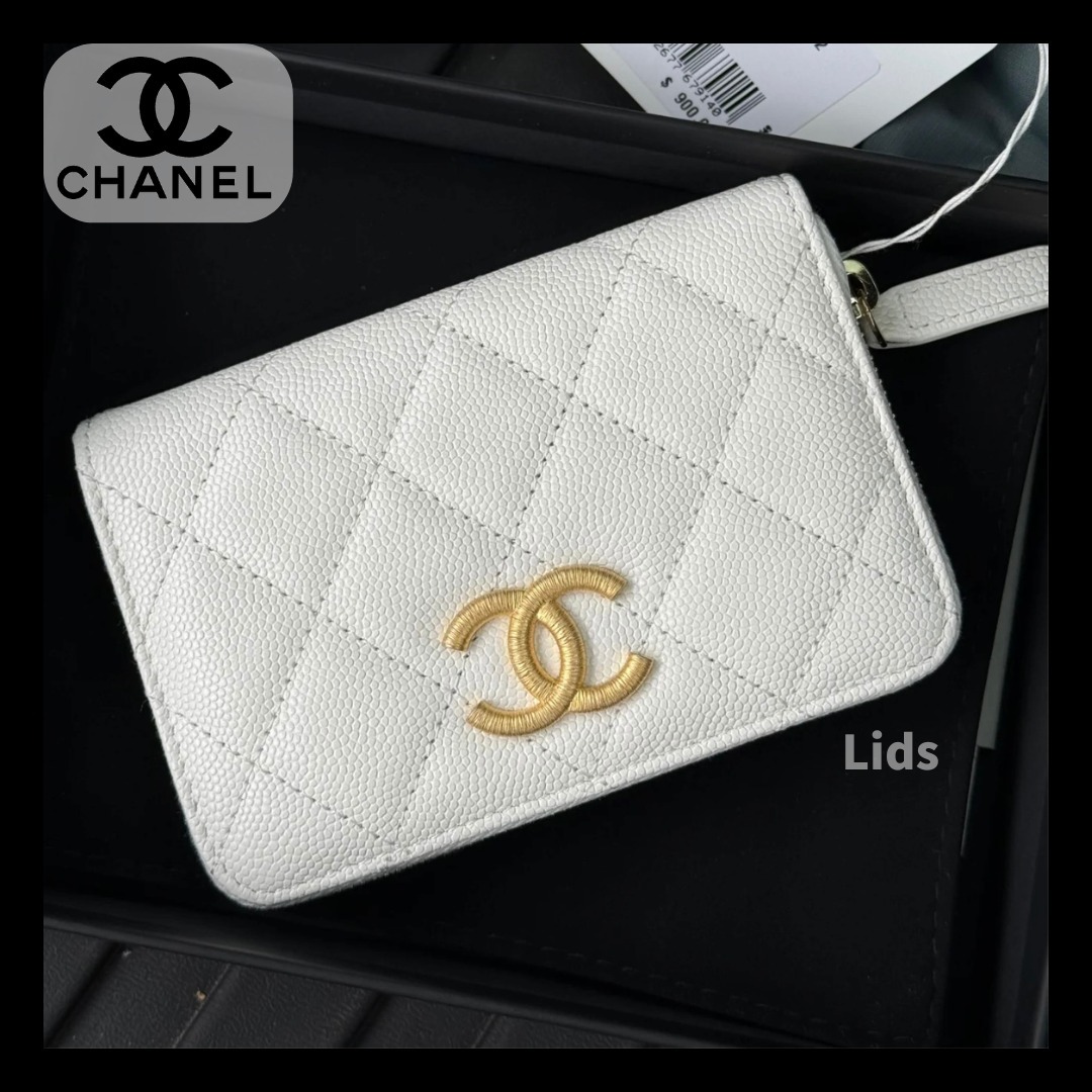 【品格を上げる・純白ウォレット】CHANEL ジップ コインパース