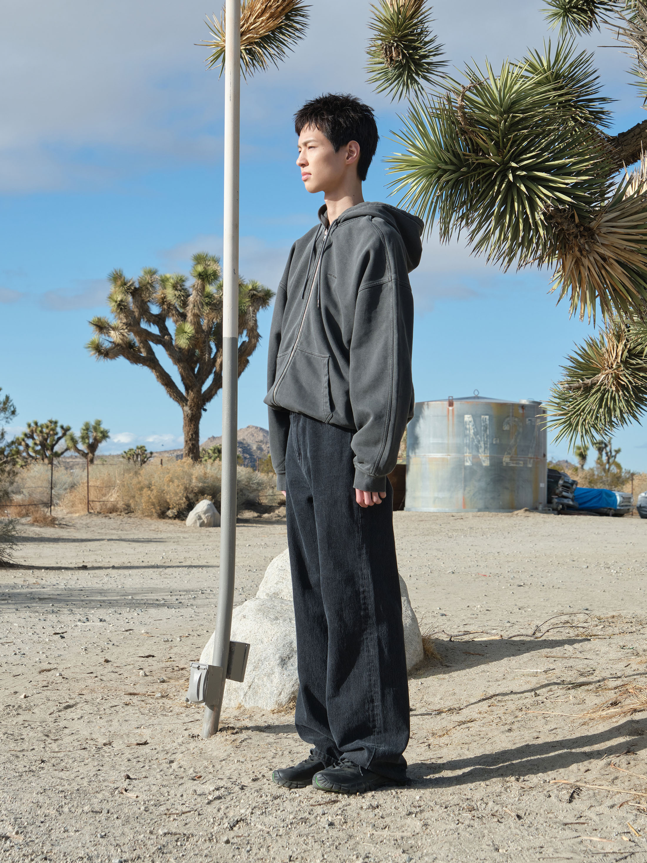 【LOW CLASSIC】男女兼用/送料関税込 ★Lc WASHED ZIP-UP HOODIE