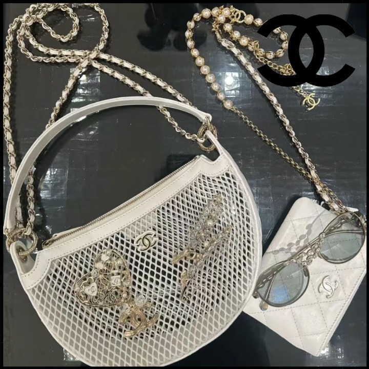 《これからの季節にピッタリ★》CHANEL クラッチ