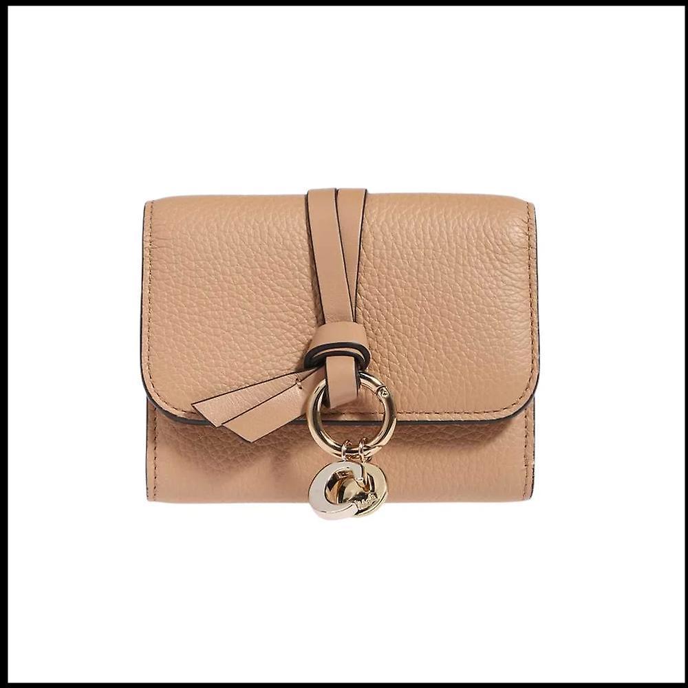 Chloe☆VIP価格 ロゴプレート 三つ折り財布