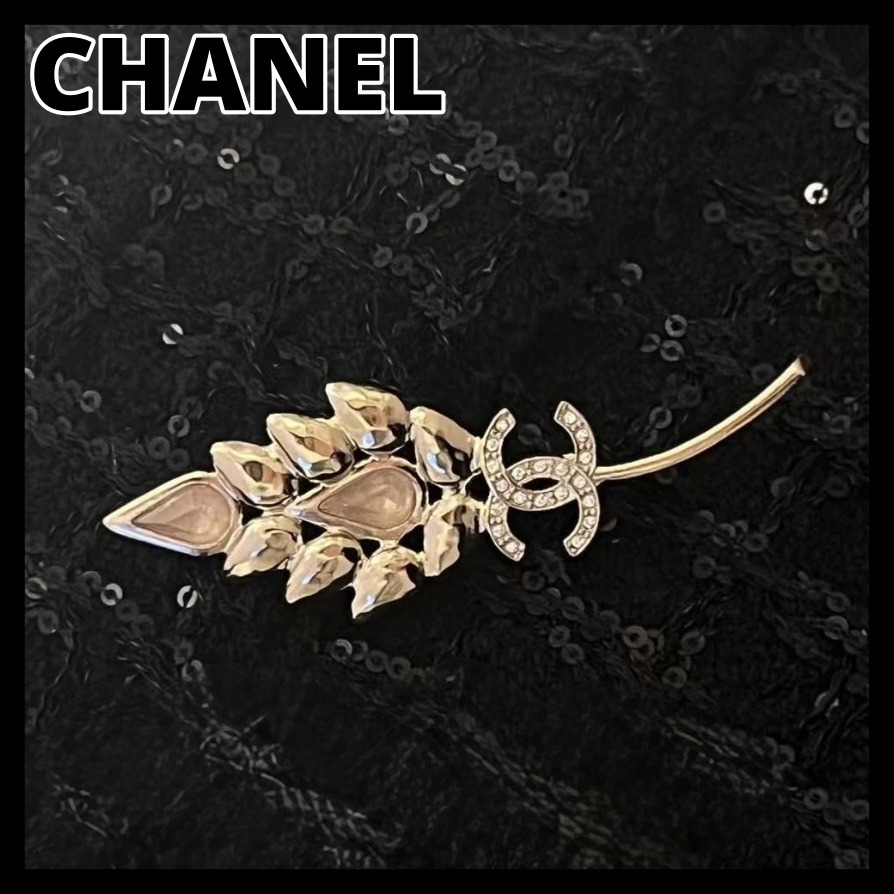 《リーフモチーフが可愛い♪》CHANEL ブローチ 葉っぱ CCロゴ