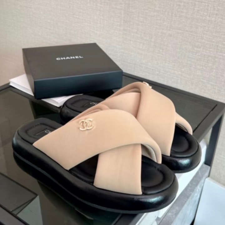 《ふわふわ感が可愛い★》CHANEL サンダル