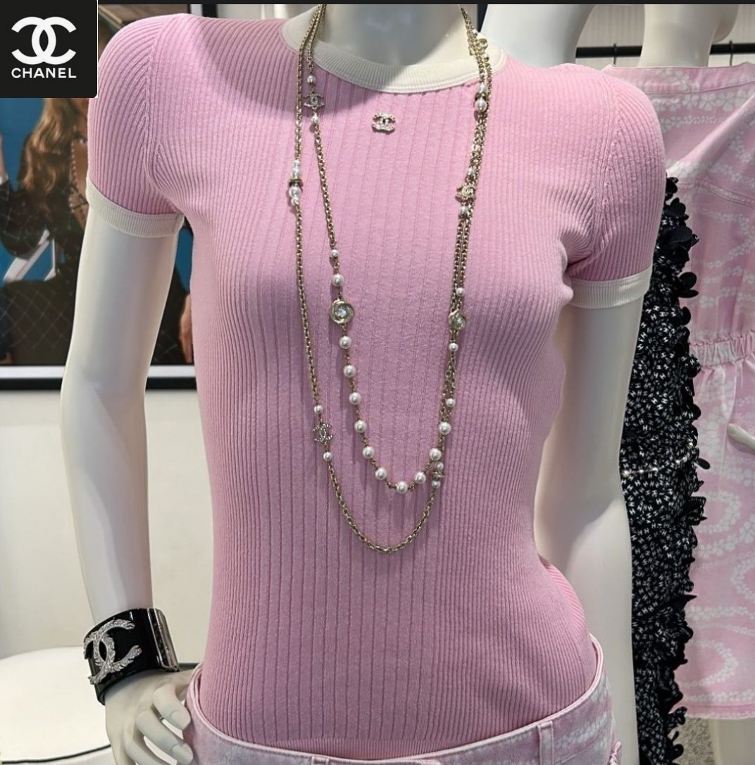夏映えカジュアルスタイルに♡【CHANEL】ココビーチTシャツ