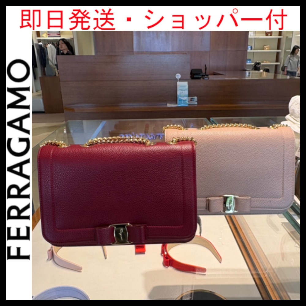 チェーン２WAY・即日発送 ★FERAGAMO★ ショルダー バッグ