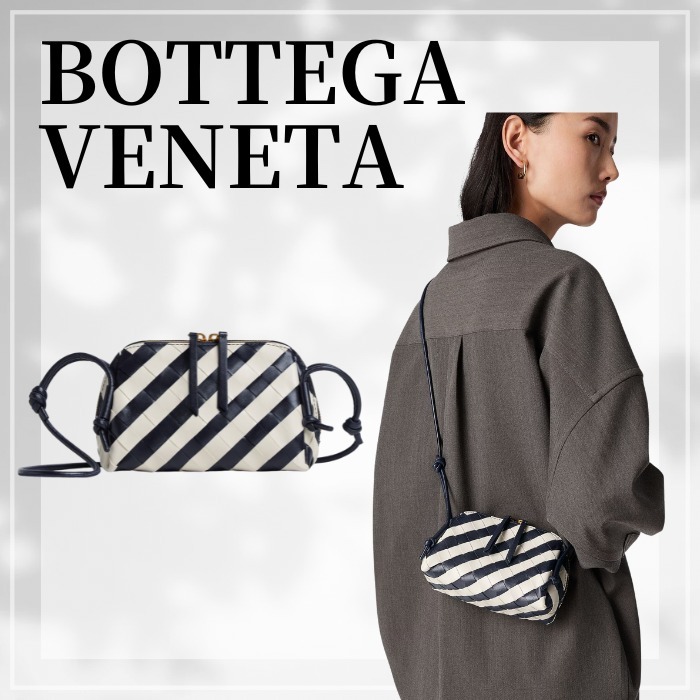BOTTEGA VENETA コンサートポーチ ストライプ柄 ポーチ