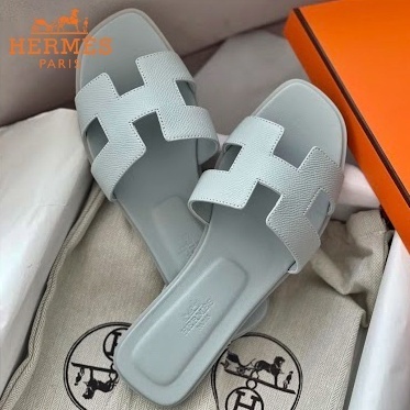 《夏に大活躍》HERMES サンダル オランOran グレイシャーブルー