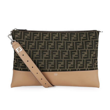 FENDI フェンディ ショルダーバッグ