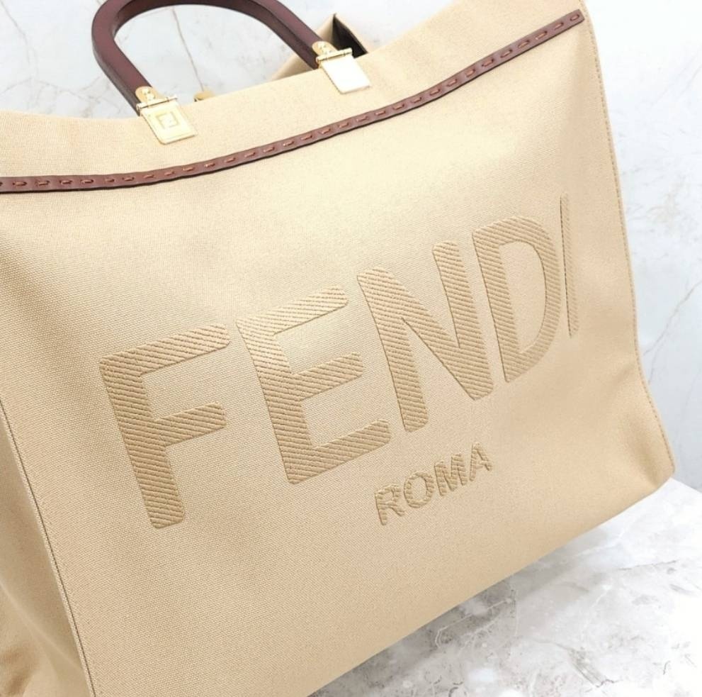 《FENDI》サンシャイン ロゴ トートバッグ ラージ 中古