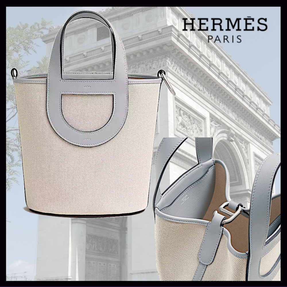 【HERMES 】カジュアルシーンにも◎インザループ グレー/ブラン