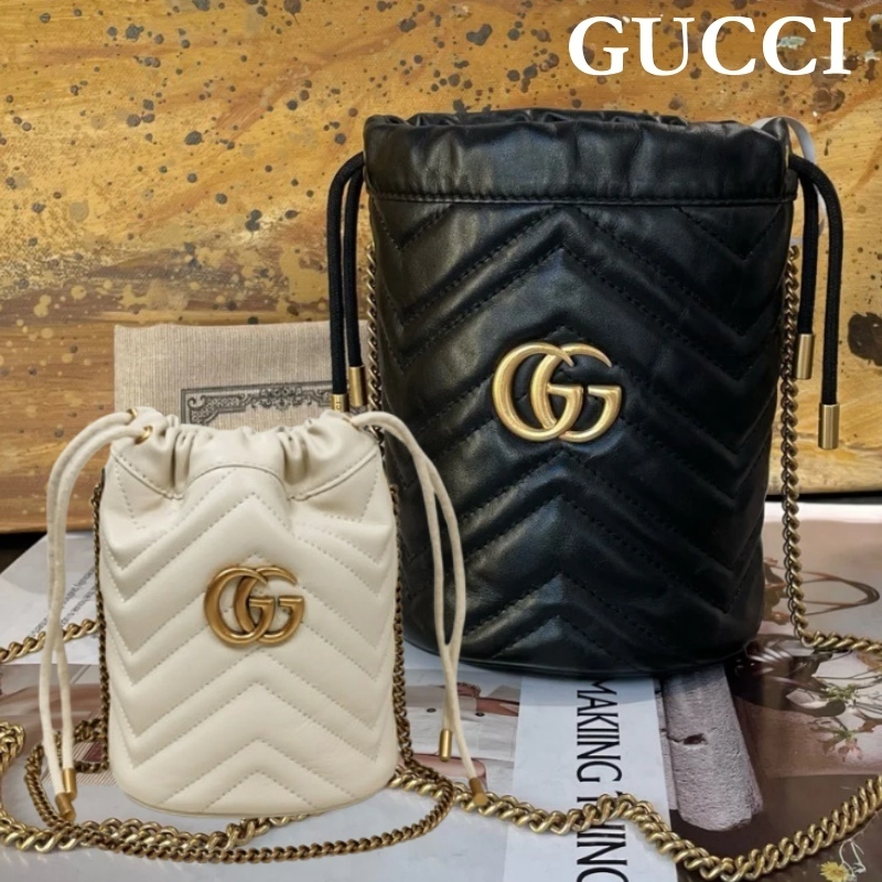 GUCCI キルティングレザー GGマーモント スモールバケットバッグ