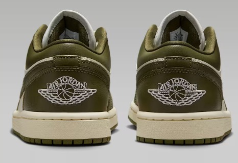◆在庫少数・新品◆NIKE(ナイキ)エア ジョーダン 1 LOW  22.0cm