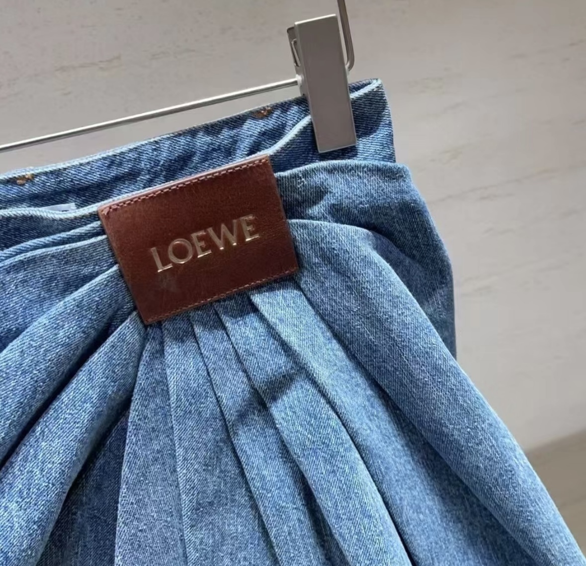 ドレープが美しい《LOEWE》ドレープドデニムミニスカート
