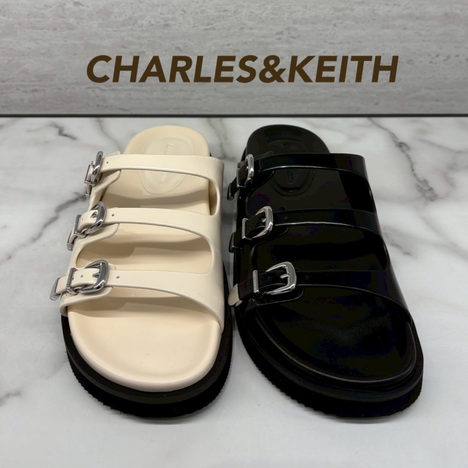 ★CHARLES&KEITH バックル トリプルストラップサンダル/送料込