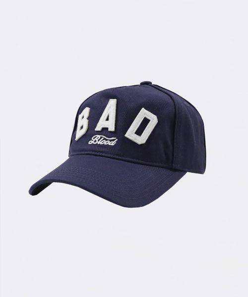 【BADBLOOD】バッドボールドロゴボールキャップ - ネイビー