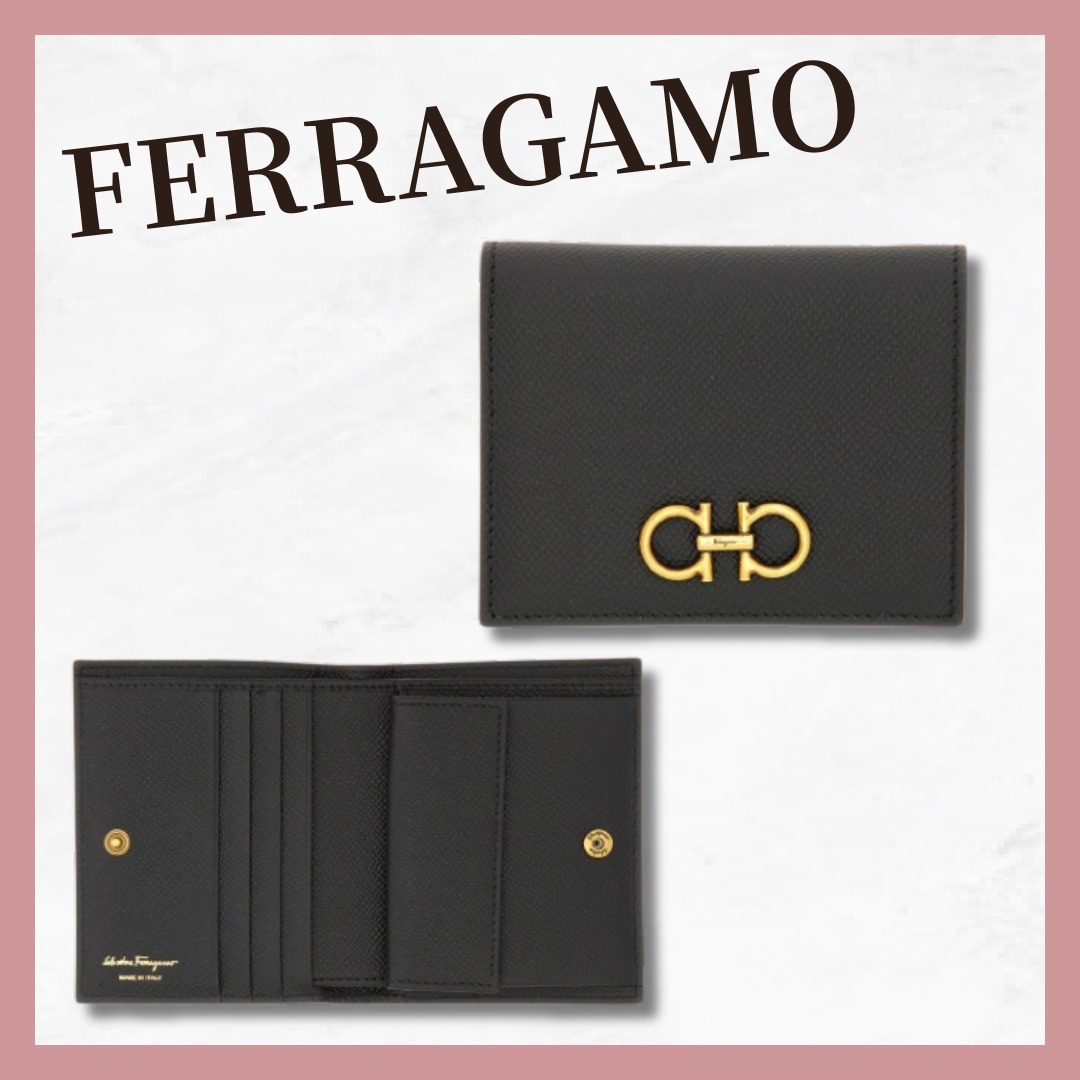 FERRAGAMO ガンチーニ ウォレット