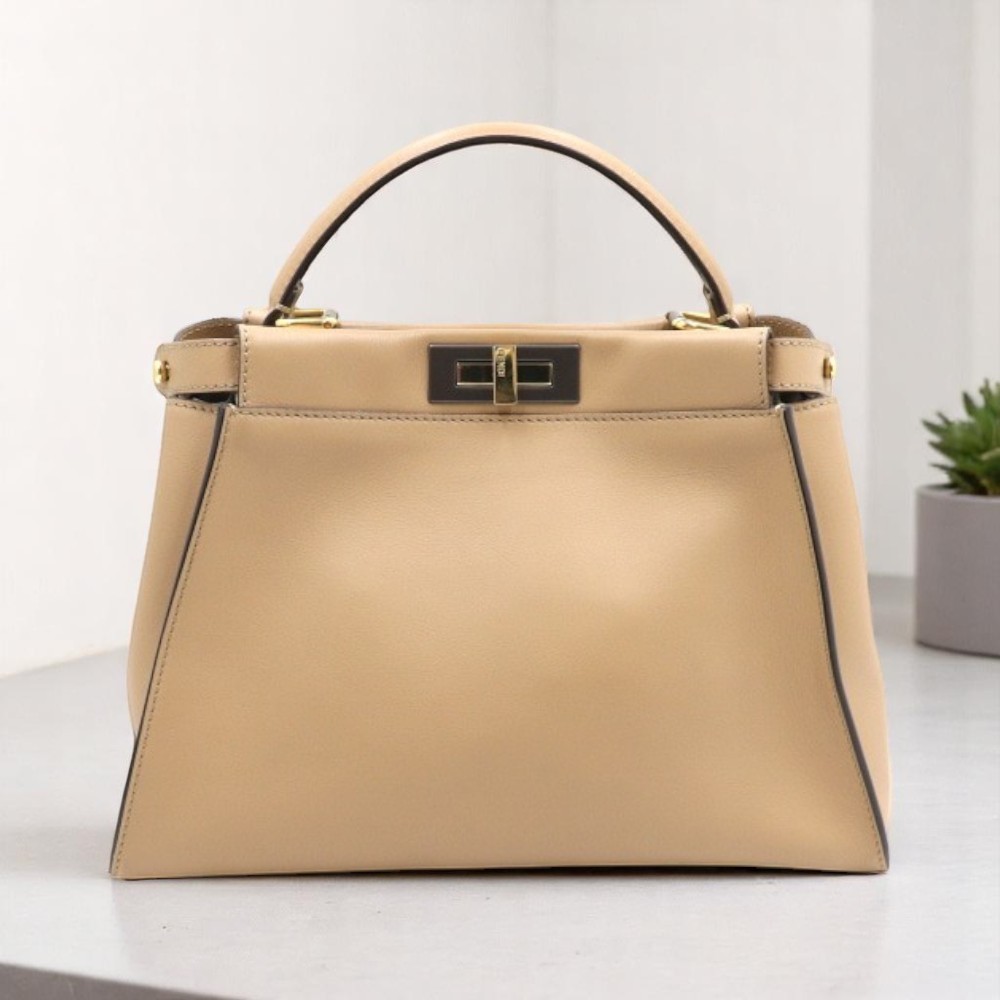 FENDI★ピーカブー ハンドバッグ ミディアム