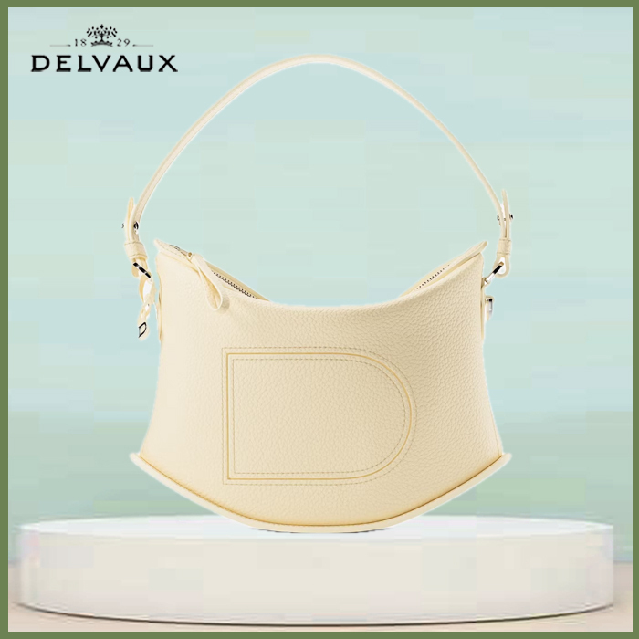 DELVAUX 王室御用達《Pin Swing》バニラ Taurillon Soft 直営店