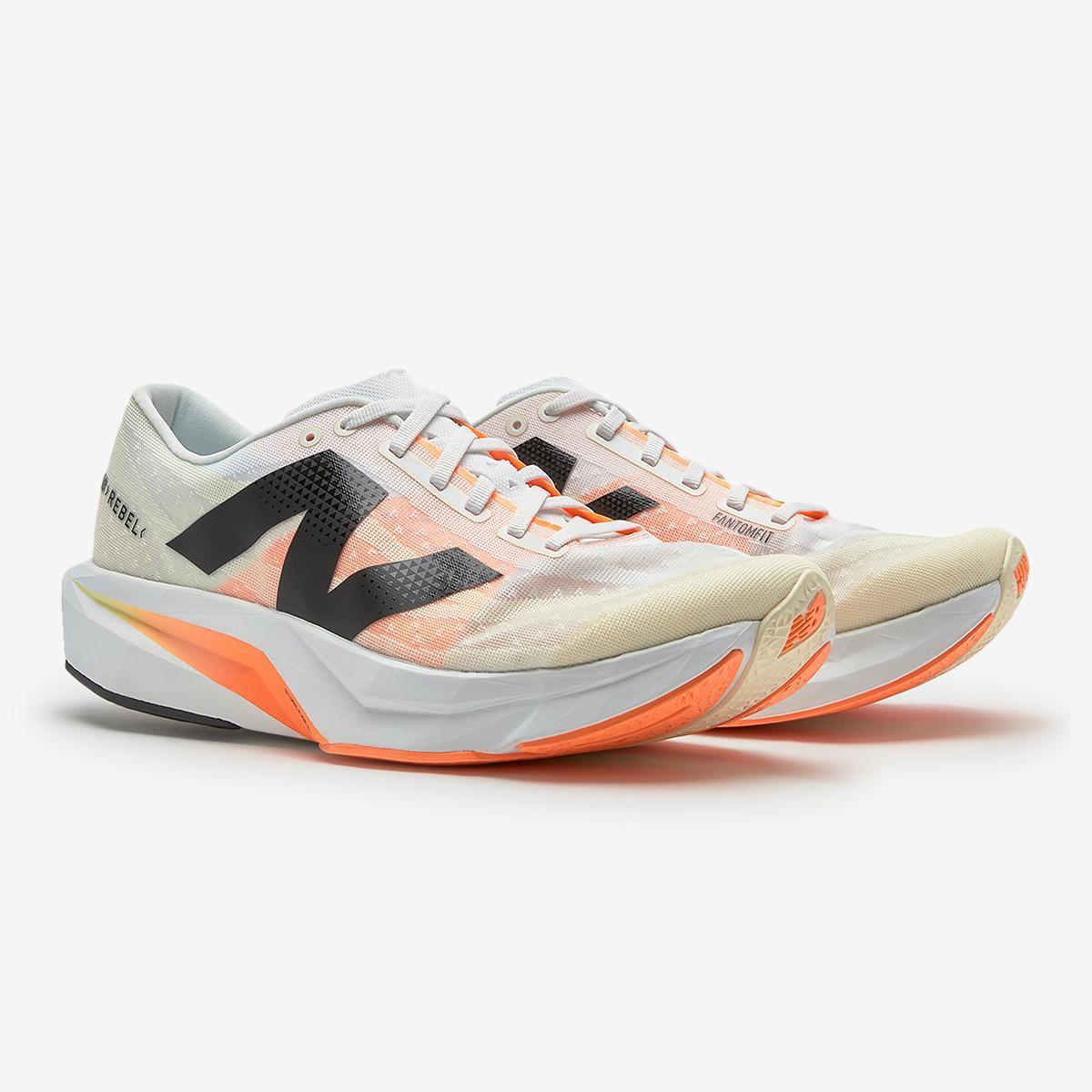 《☆超レア☆》☆New Balance☆Fue Cell Rebel V4 (D)☆Ivory