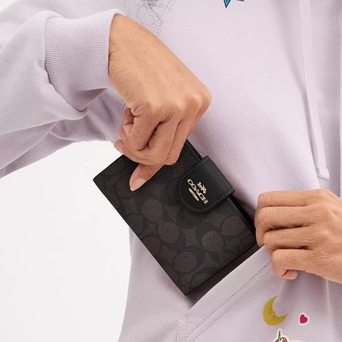 COACH ミディアム コーナー ジップ ウォレット ウォルナット