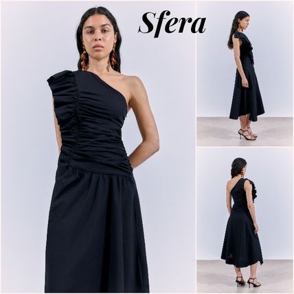 スペイン★Sfera★お洒落さんのモダン柄 注目ワンピ ベルト付 スペイン☆Sfera☆視線くぎ付け 最強オシャレなモダンワンピ