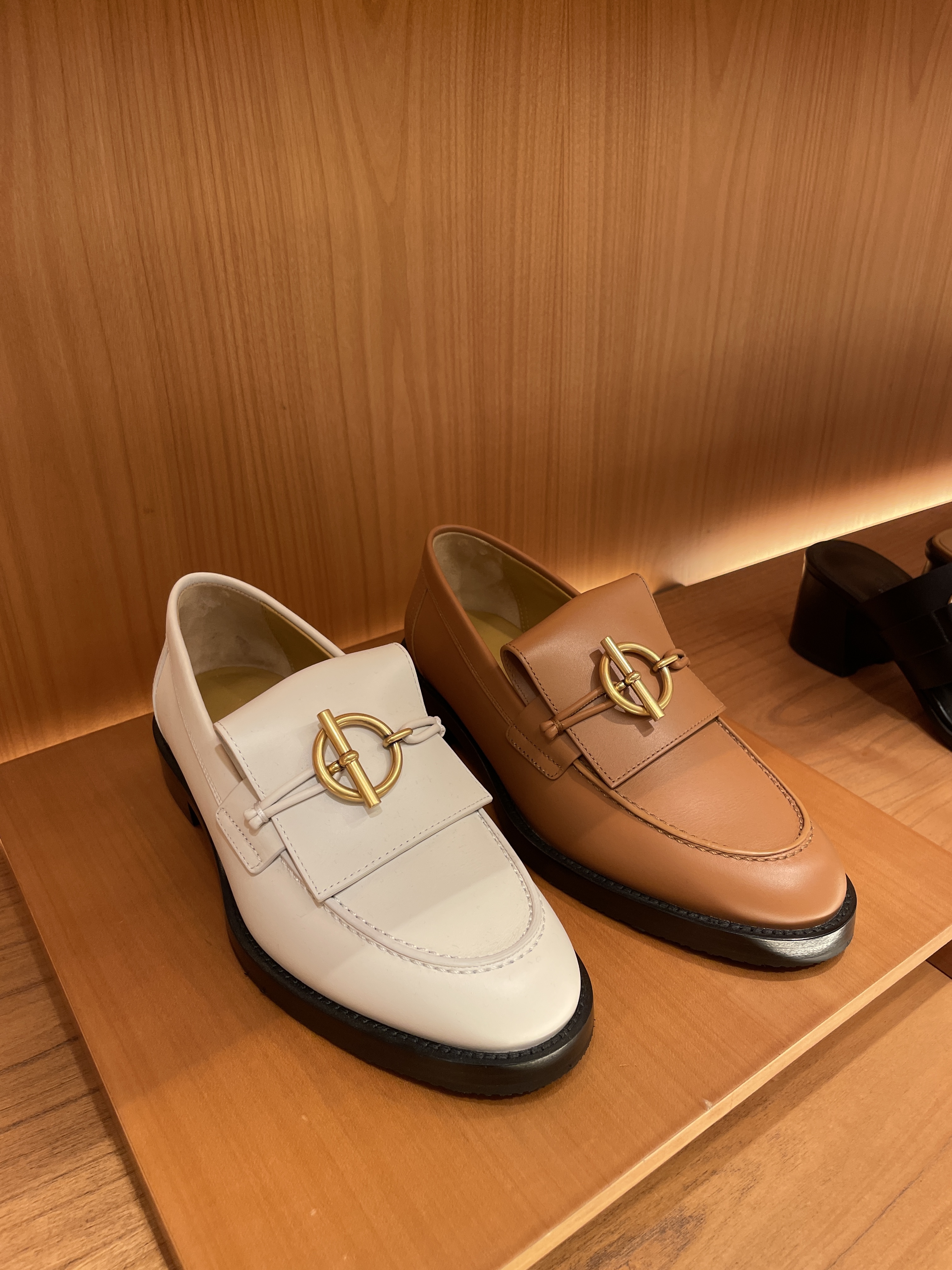 ★上品な足元に★【HERMES】モカシン《インパクト》